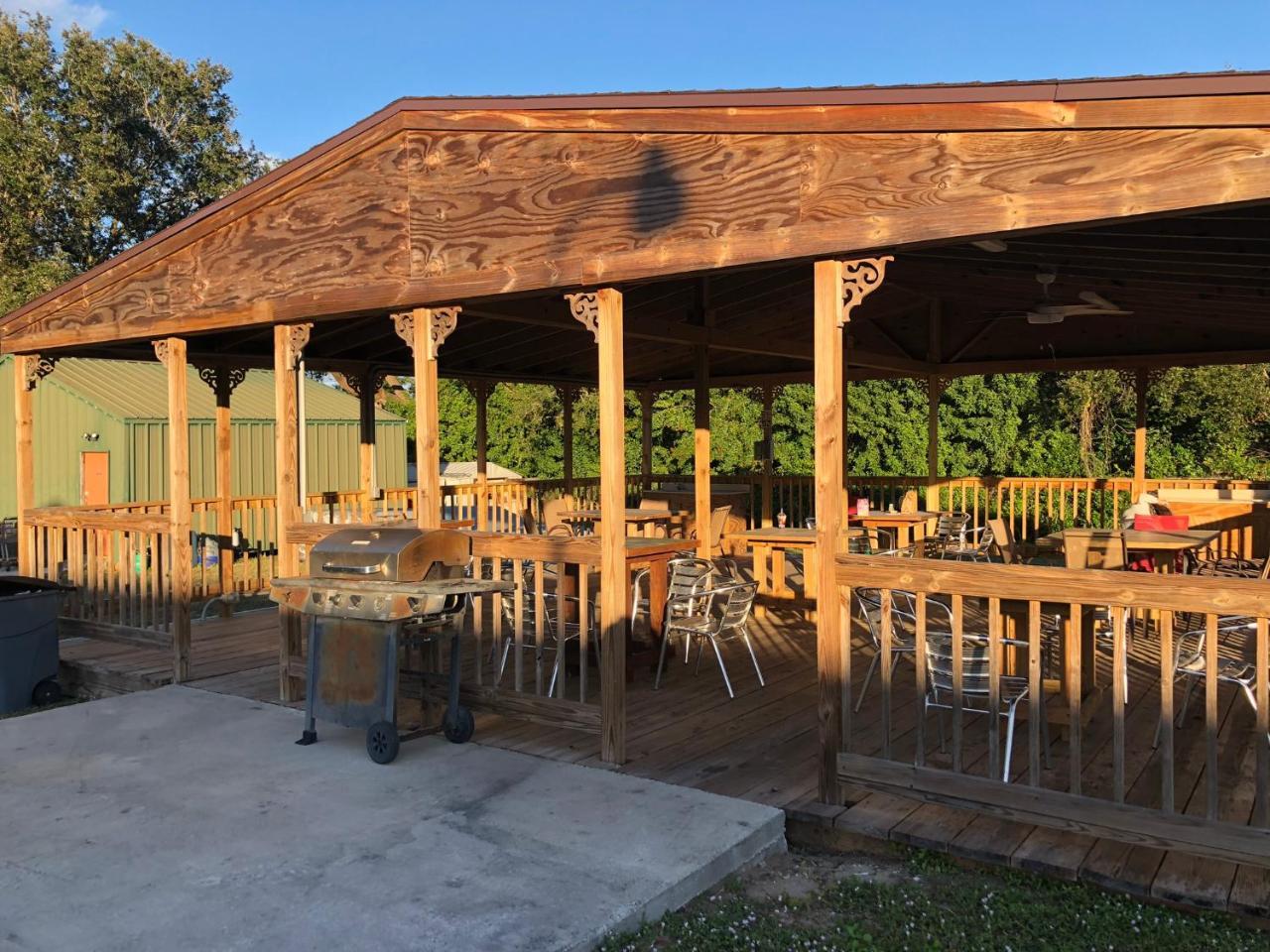 Executive Garden Titusville Hotel Exterior photo